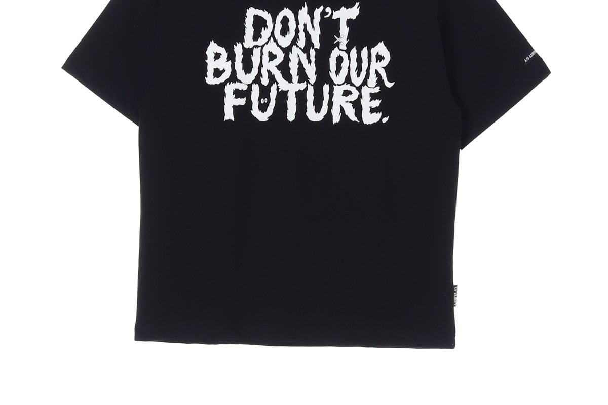 아조바이아조 DON'T BURN 프린팅 블랙 반팔 티셔츠 상세 이미지 3