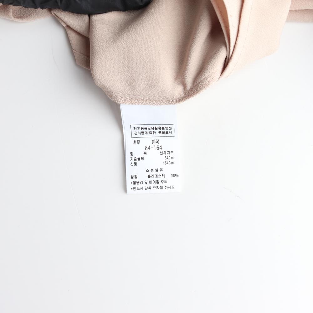 모조에스핀 베이지 체인 트리밍 브이넥 랩 긴팔 블라우스 이미지 6