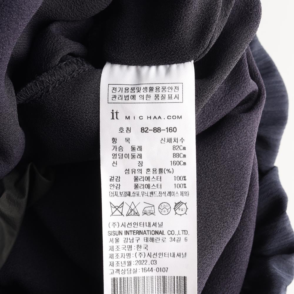 잇미샤 하트넥 퍼프소매 컷아웃 크롭 블라우스 상세 이미지 6