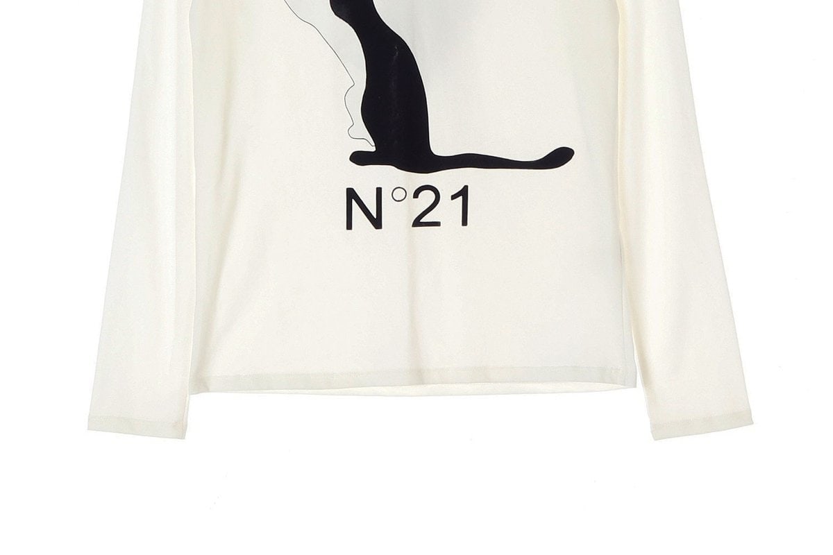 N.21 아이보리 로고 긴팔 티셔츠 이미지 3