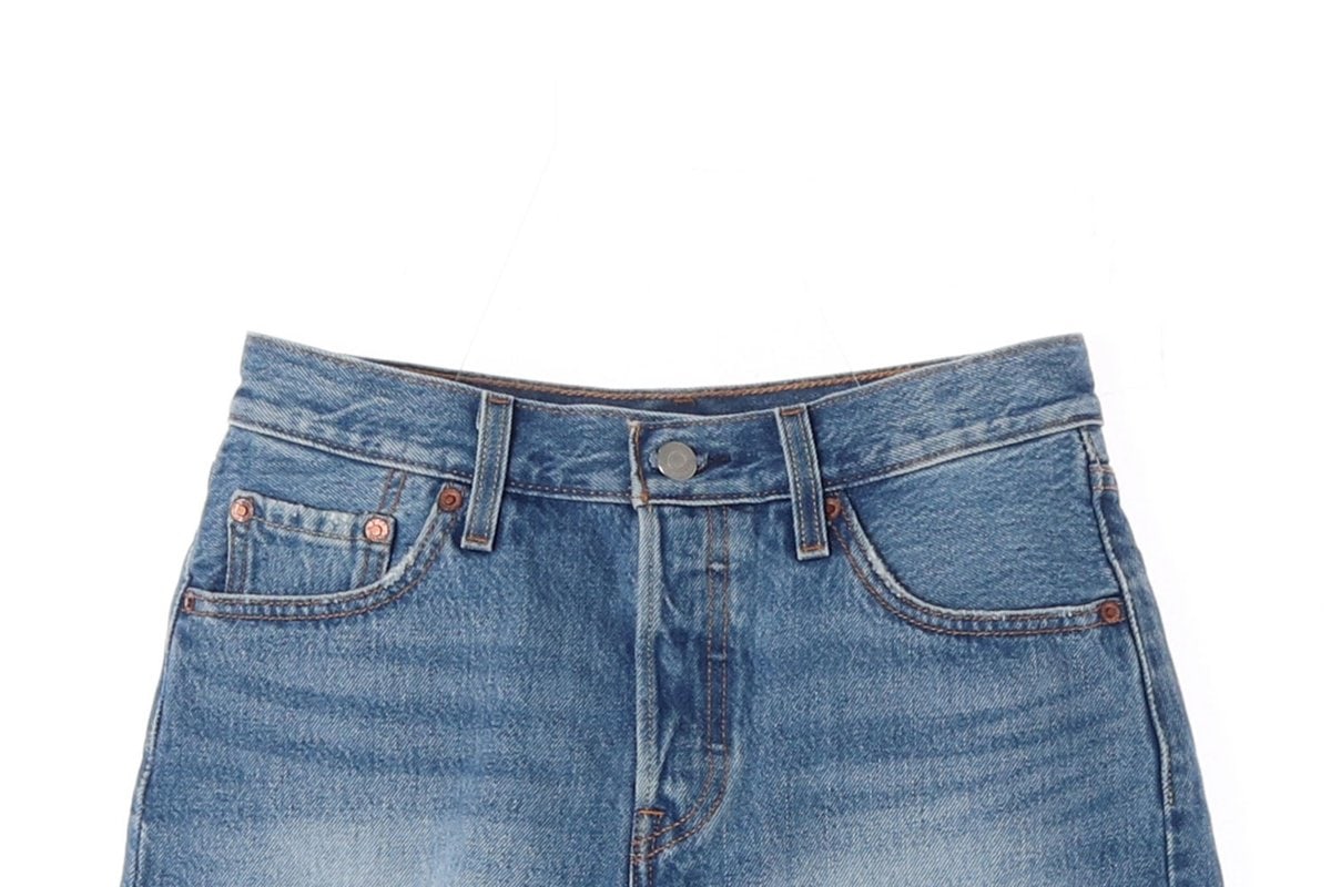 리바이스 중청 워싱 데미미 컷아웃 데님 쇼츠 청반바지 이미지 2