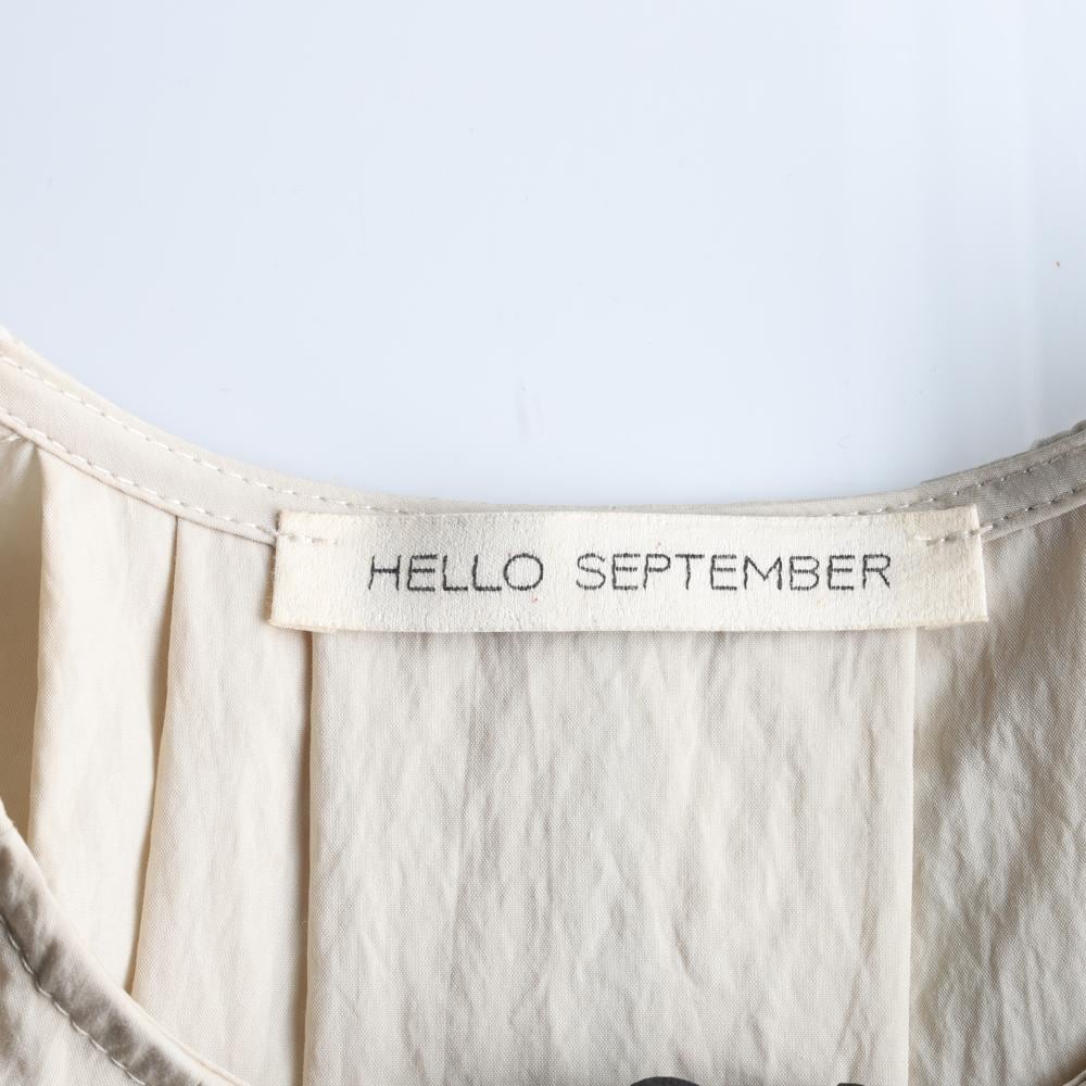 헬로셉템버 베이지 셔링 반팔 라운드 롱 나일론 원피스 상세 이미지 6