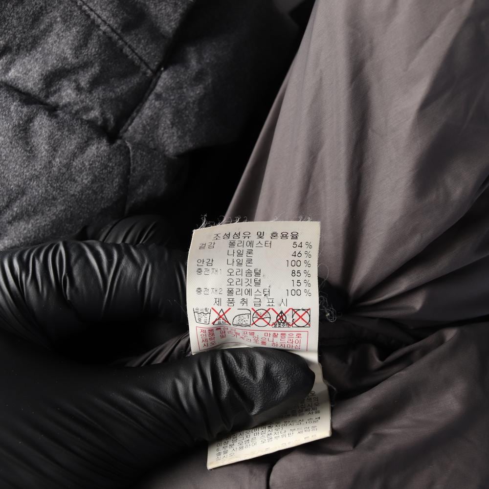 디스커버리 덕다운 차콜 그레이 로고 숏 패딩 후드 파카 상세 이미지 7