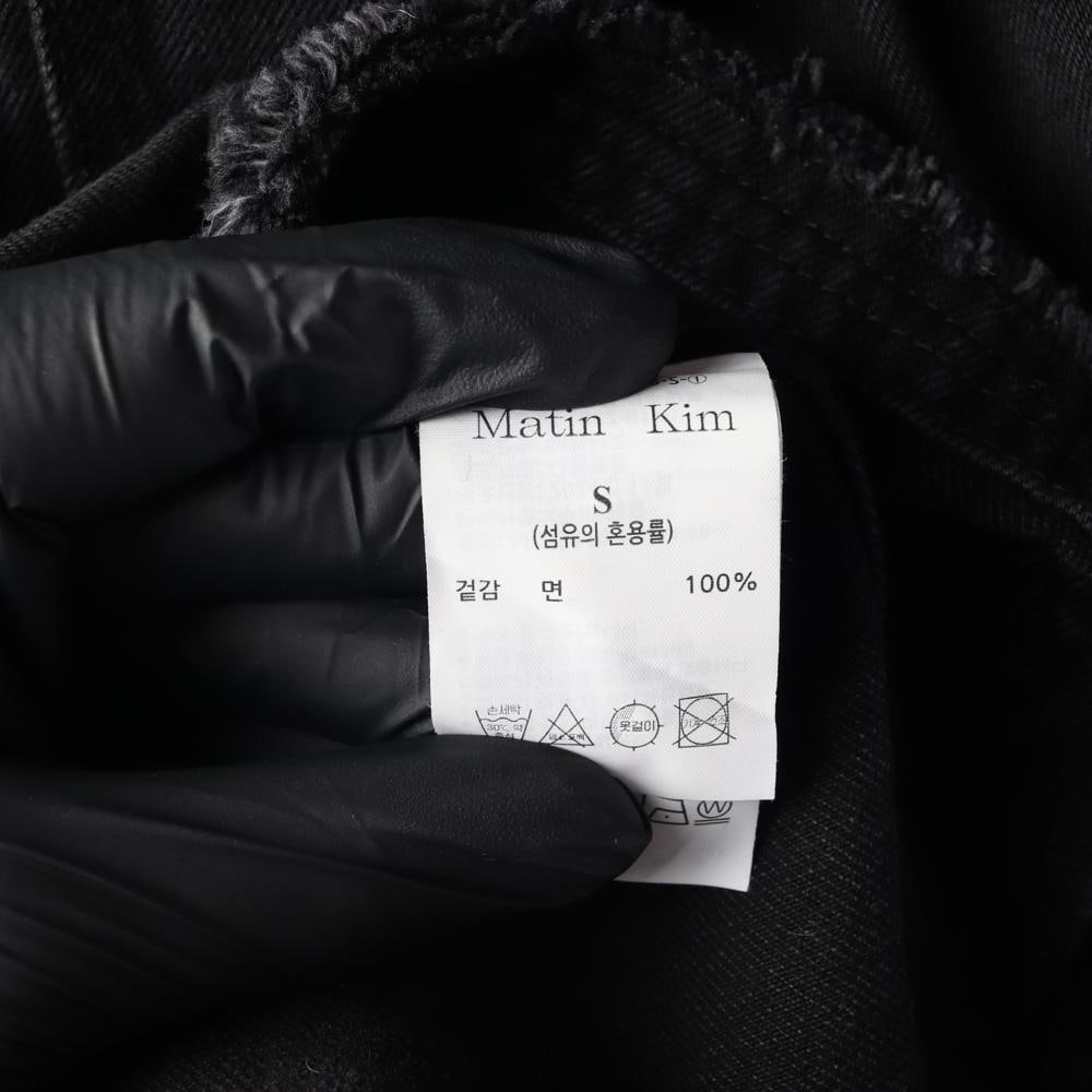 마뗑킴 블랙 오버핏 노카라 데미지 데님재킷 청자켓 이미지 6