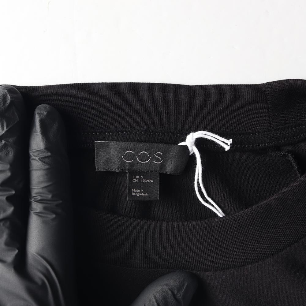 코스 블랙 오버핏 반팔 크루넥 티셔츠 이미지 5
