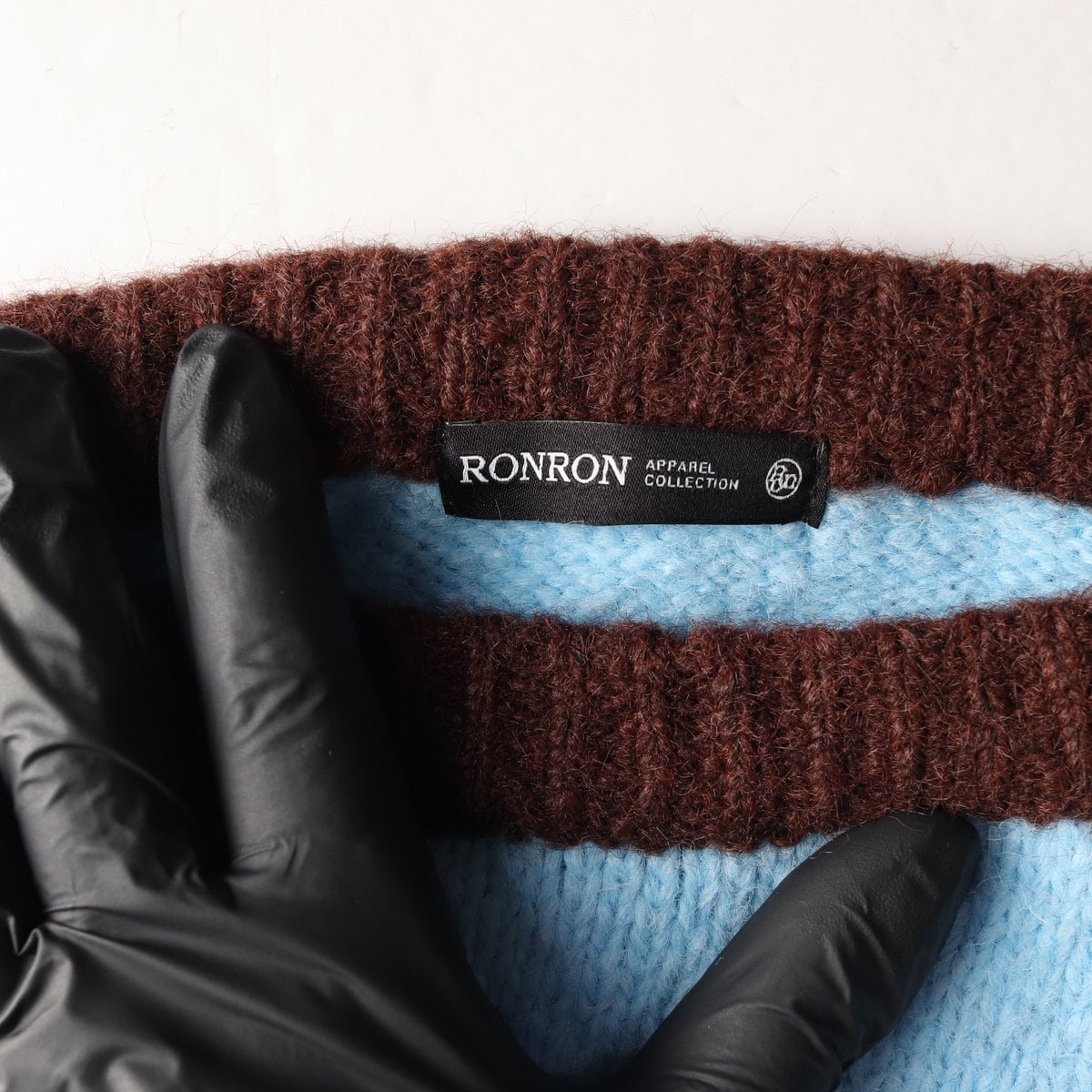 RONRON 론론 24FW 스카이 브라운 울 레글런 오버핏 니트 스웨터 상세 이미지 5