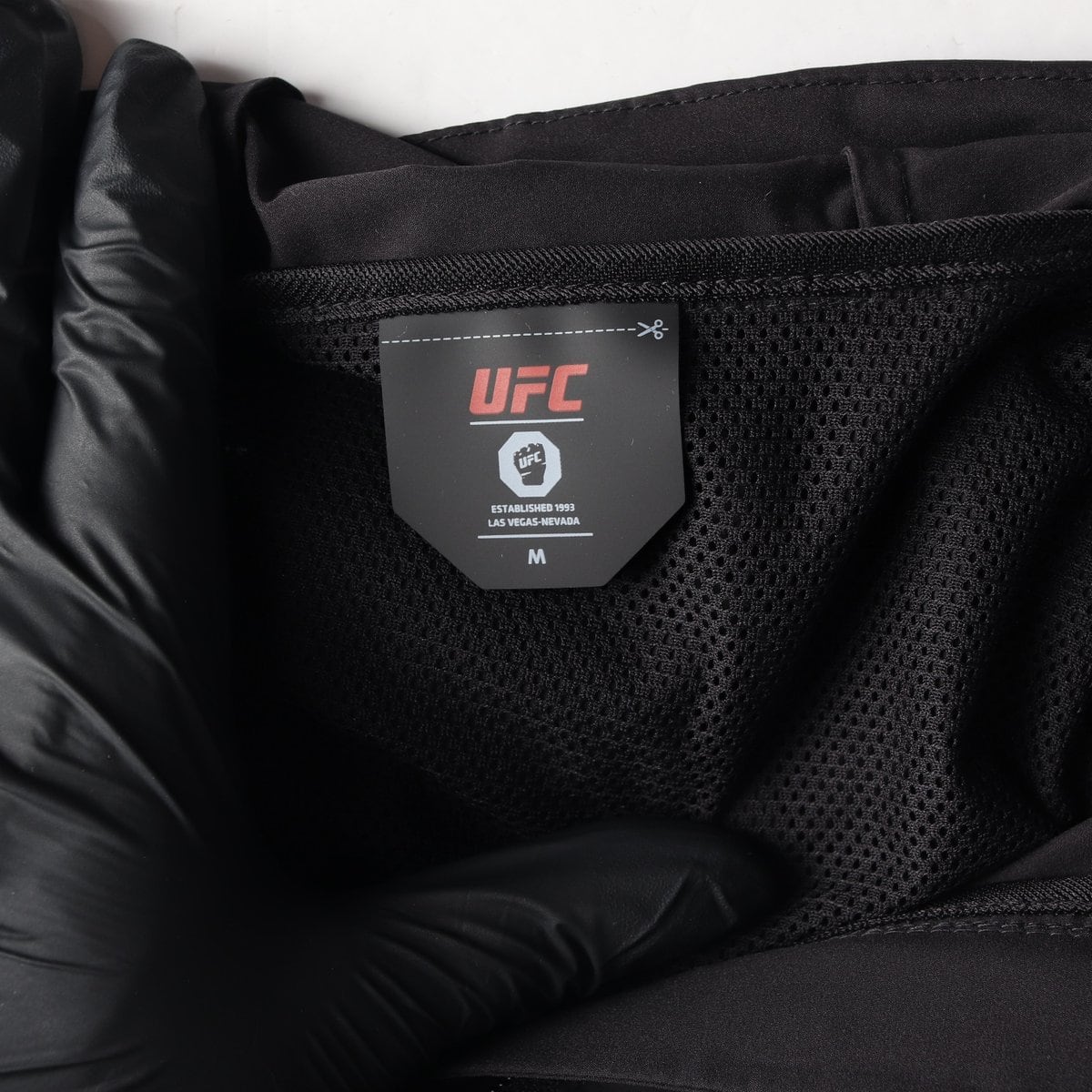 UFC 블랙 후드 집업 숏 재킷 바람막이 자켓 점퍼 상세 이미지 5
