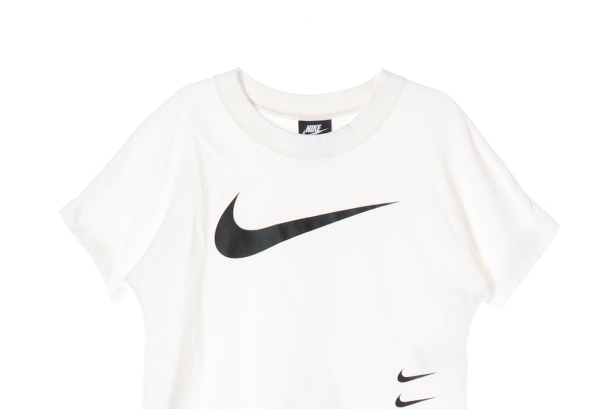 NIKE 나이키 화이트 스우시 반팔 크롭 티셔츠 상세 이미지 3