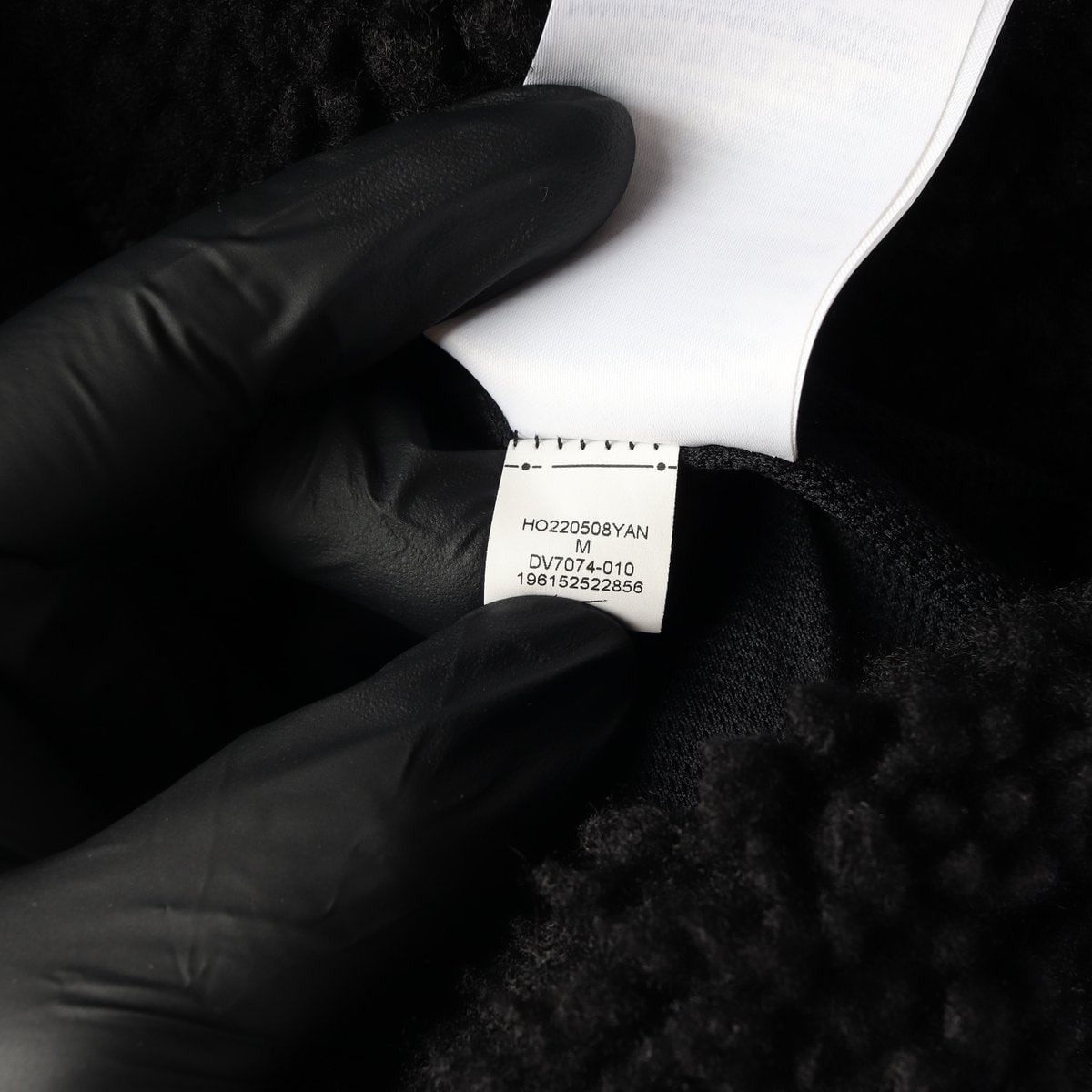 나이키 스우시 블랙 카라 뽀글이 집업 점퍼 재킷 22FW 이미지 7