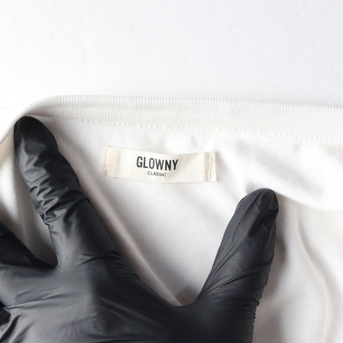 GLOWNY 글로니 아이보리 로고 슬리브리스 나시 크롭 탑 상세 이미지 5