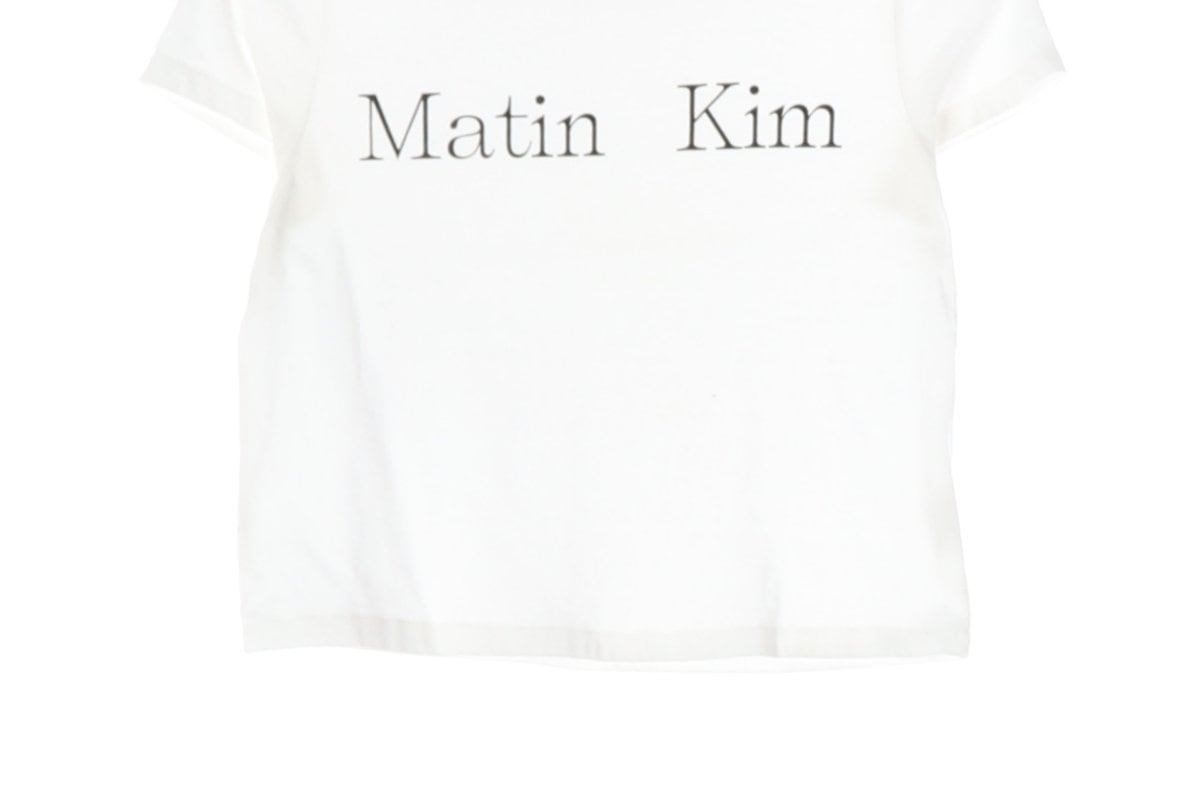 MATIN KIM 마뗑킴 로고 화이트 반팔 크롭티 티셔츠 상세 이미지 4
