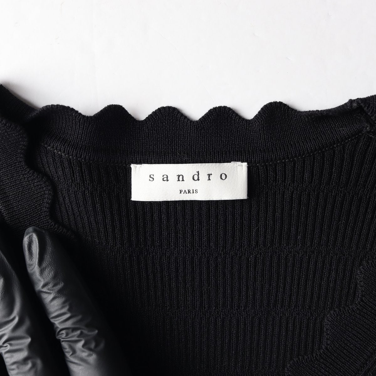 SANDRO 산드로 블랙 스트라이프 물결 여름 반팔 가디건 이미지 5