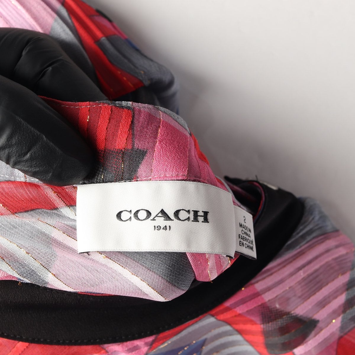 COACH 코치 핑크 패턴 모크넥 긴팔 블라우스 상세 이미지 6