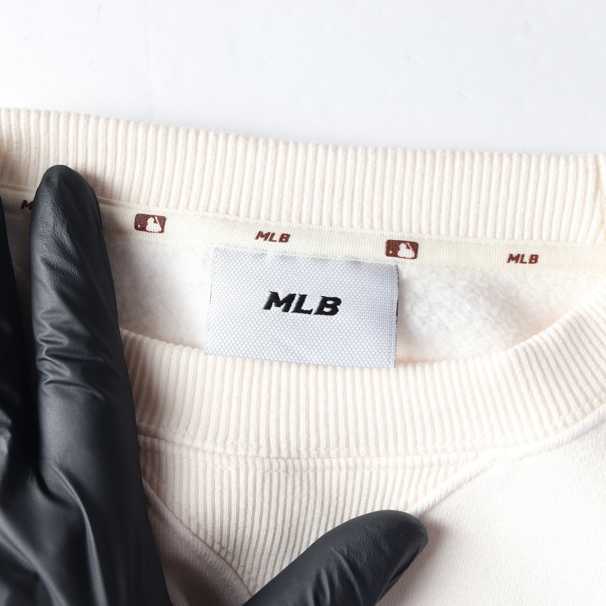 MLB 엠엘비 22FW 크림 NY로고 기모 맨투맨 스웨트셔츠 S 상세 이미지 5