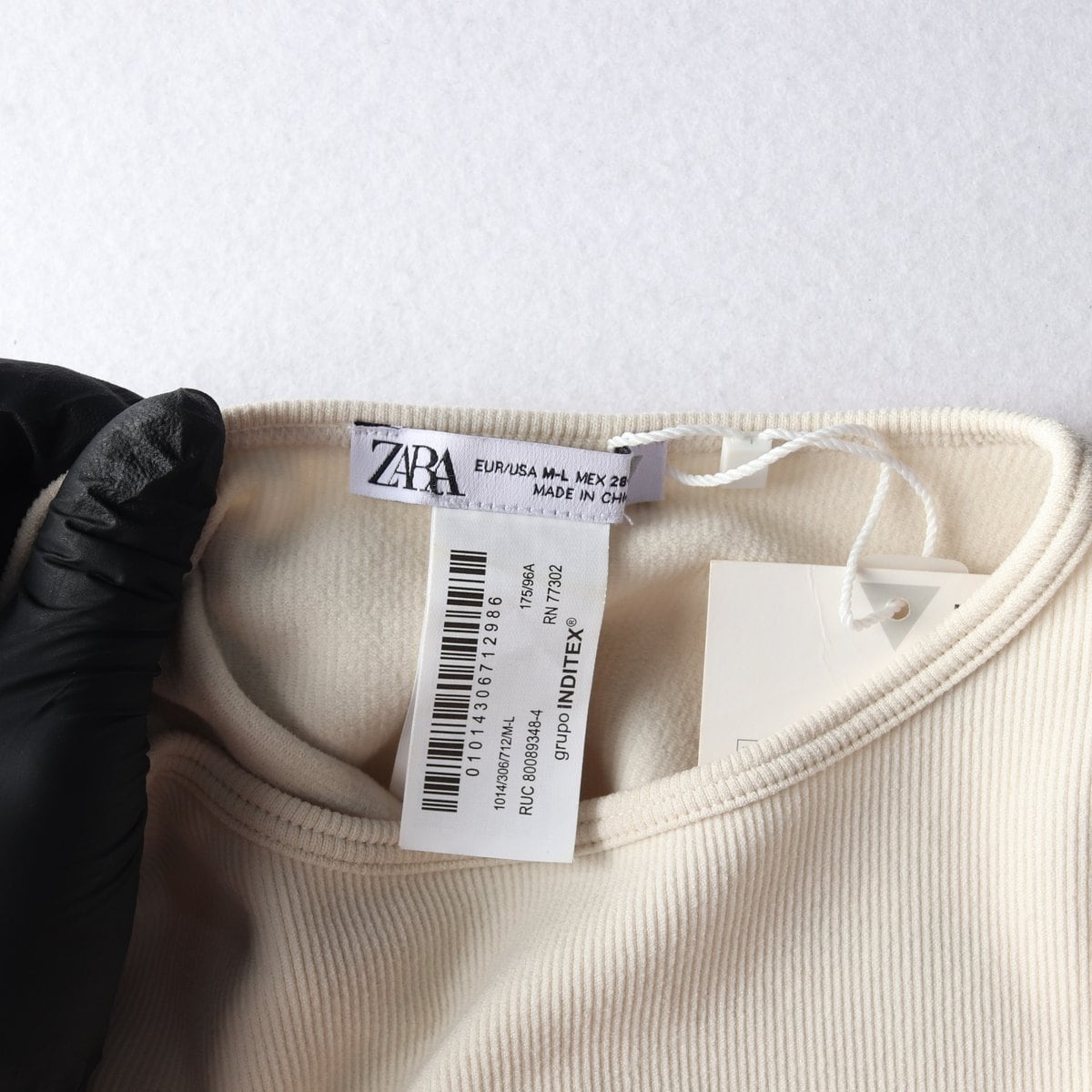 (새상품)ZARA 자라 크림 크루넥 크롭 긴팔 티셔츠 M-L 상세 이미지 5