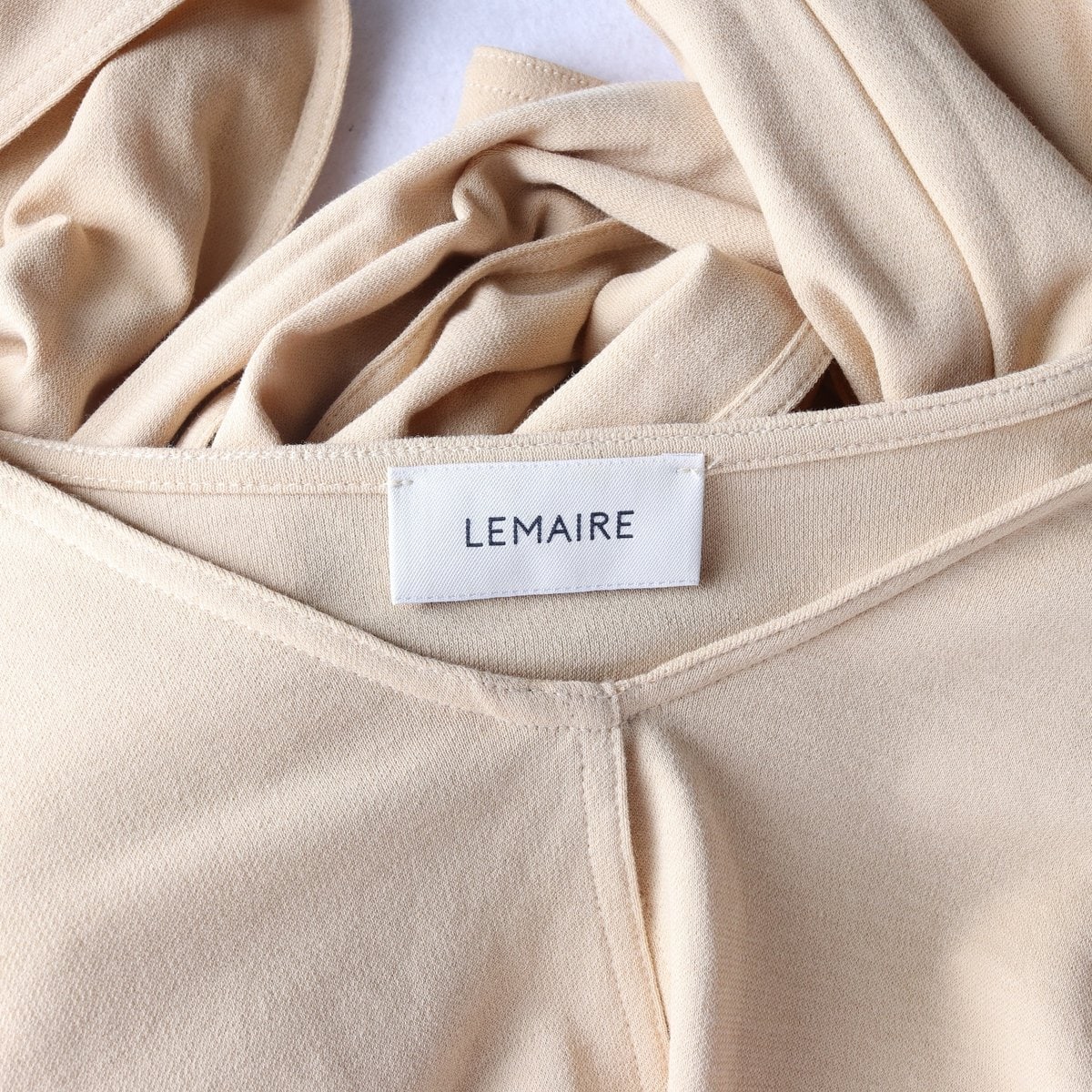 LEMAIRE 르메르 베이지 리본 매듭 슬릿 크롭 긴팔 티셔츠 블라우스 이미지 6