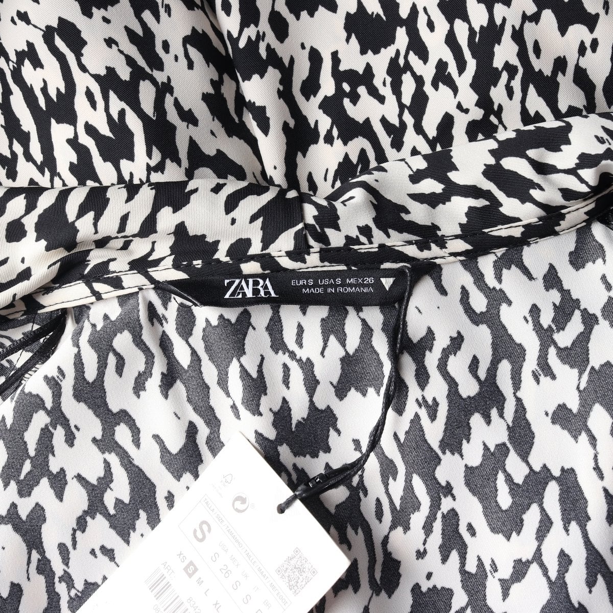 (새상품)ZARA 자라 아이보리 블랙 패턴 카라 랩 긴팔 미니 원피스 S 상세 이미지 6