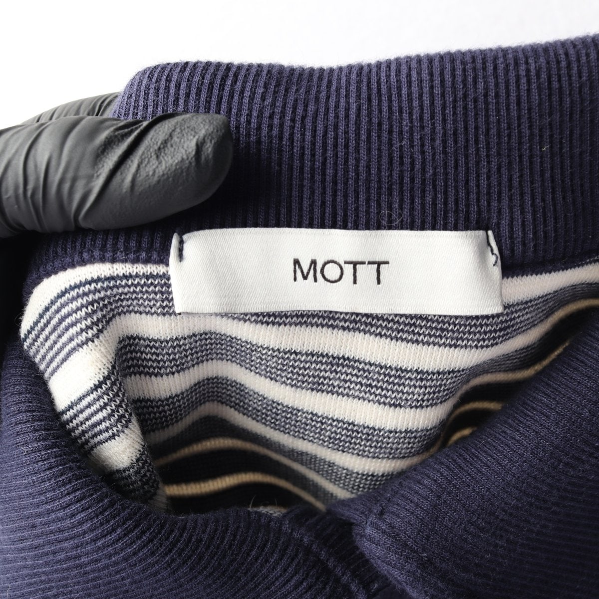 MOTT 모트 네이비 스트라이프 폴로 셔츠 카라 맨투맨 이미지 5