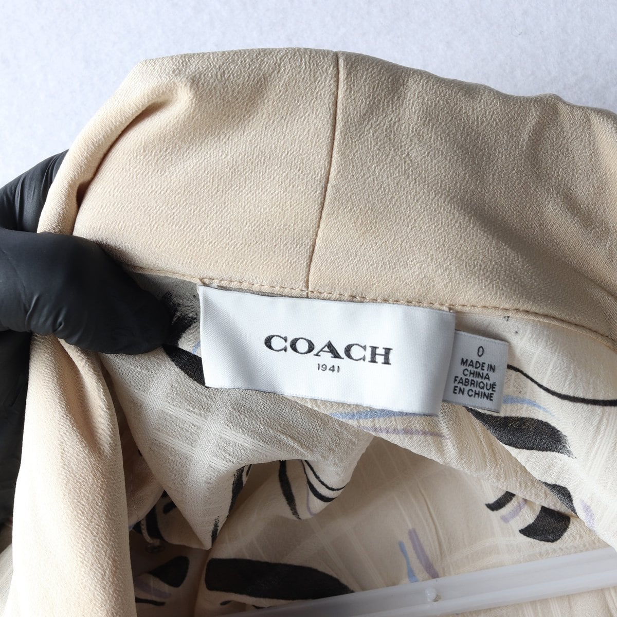 COACH 코치 베이지 사이드 버튼 슬릿 긴팔 롱 원피스 드레스  상세 이미지 6