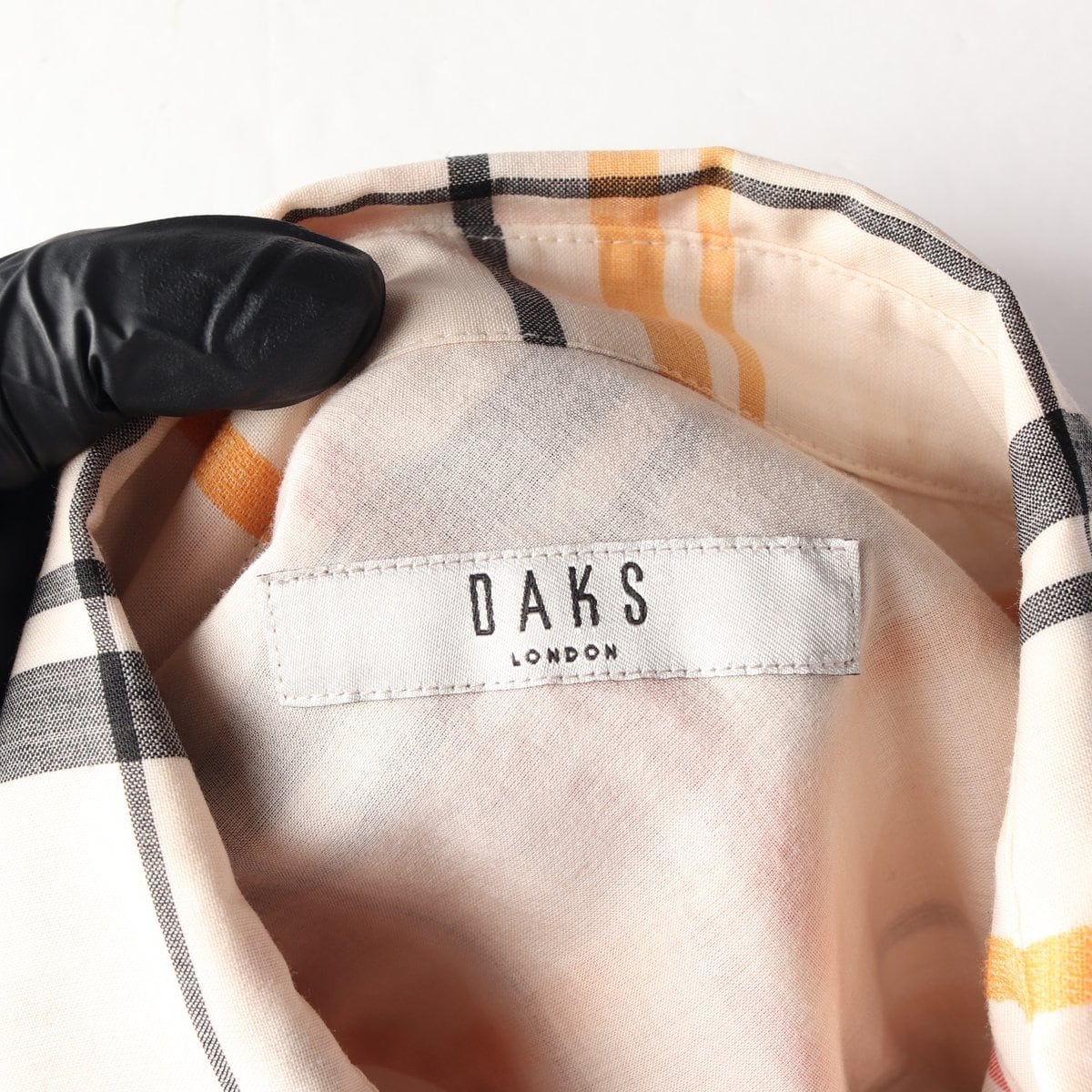 DAKS 닥스 베이지 체크 로고 포켓 울50%  7부 셔츠 블라우스  상세 이미지 5