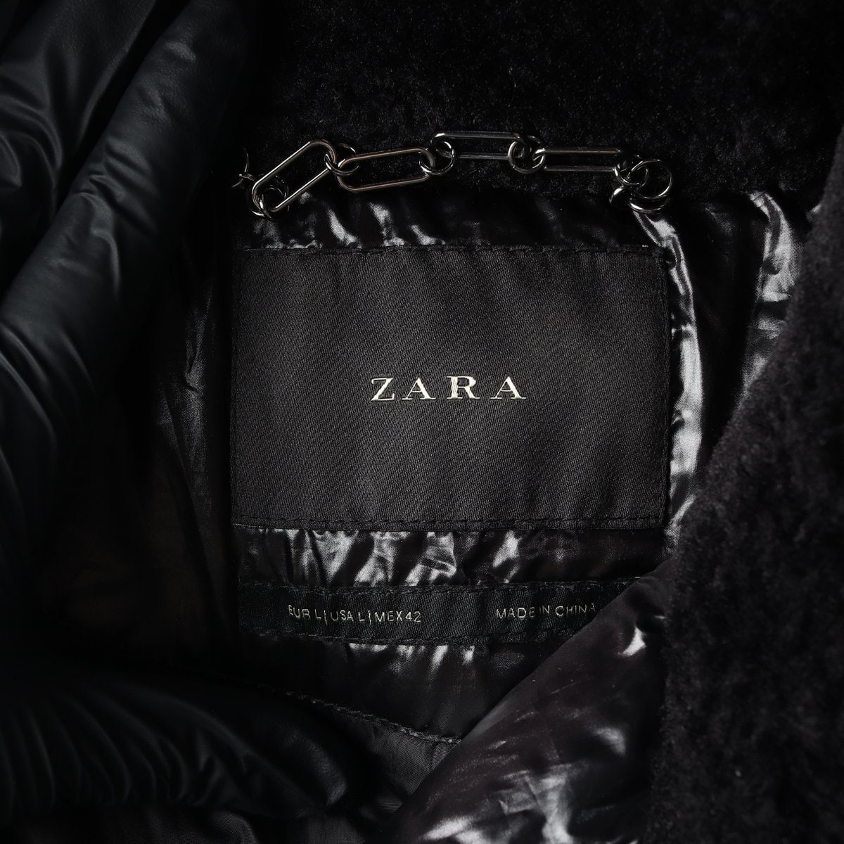 ZARA 자라 글로시 블랙  퍼카라 패딩조끼 푸퍼 베스트 점퍼 L 이미지 6