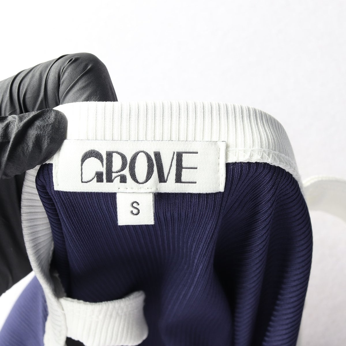 GROVE 그로브 네이비 CLAY 클레이 탑 나시 크롭탑 S 상세 이미지 5