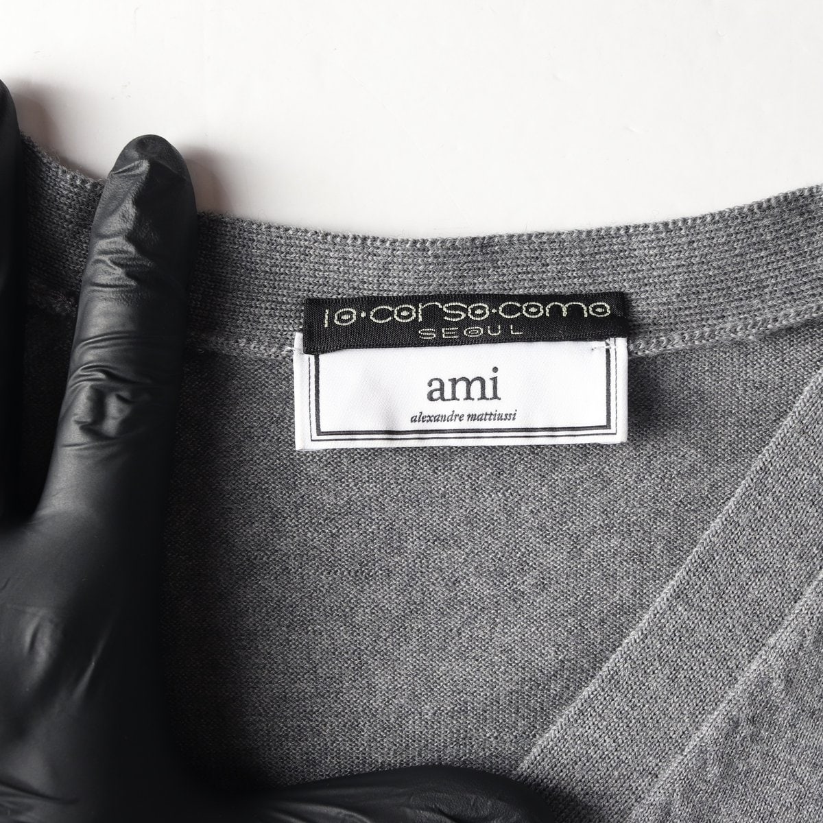 ami 아미 그레이 하트 로고 브이넥 울 니트 가디건  이미지 6