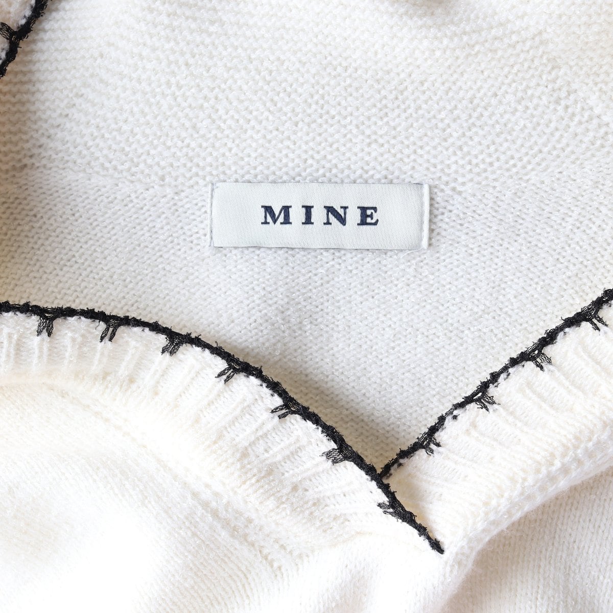 마인 23FW 화이트 M로고 후드 울 니트 후디 스웨터  상세 이미지 5