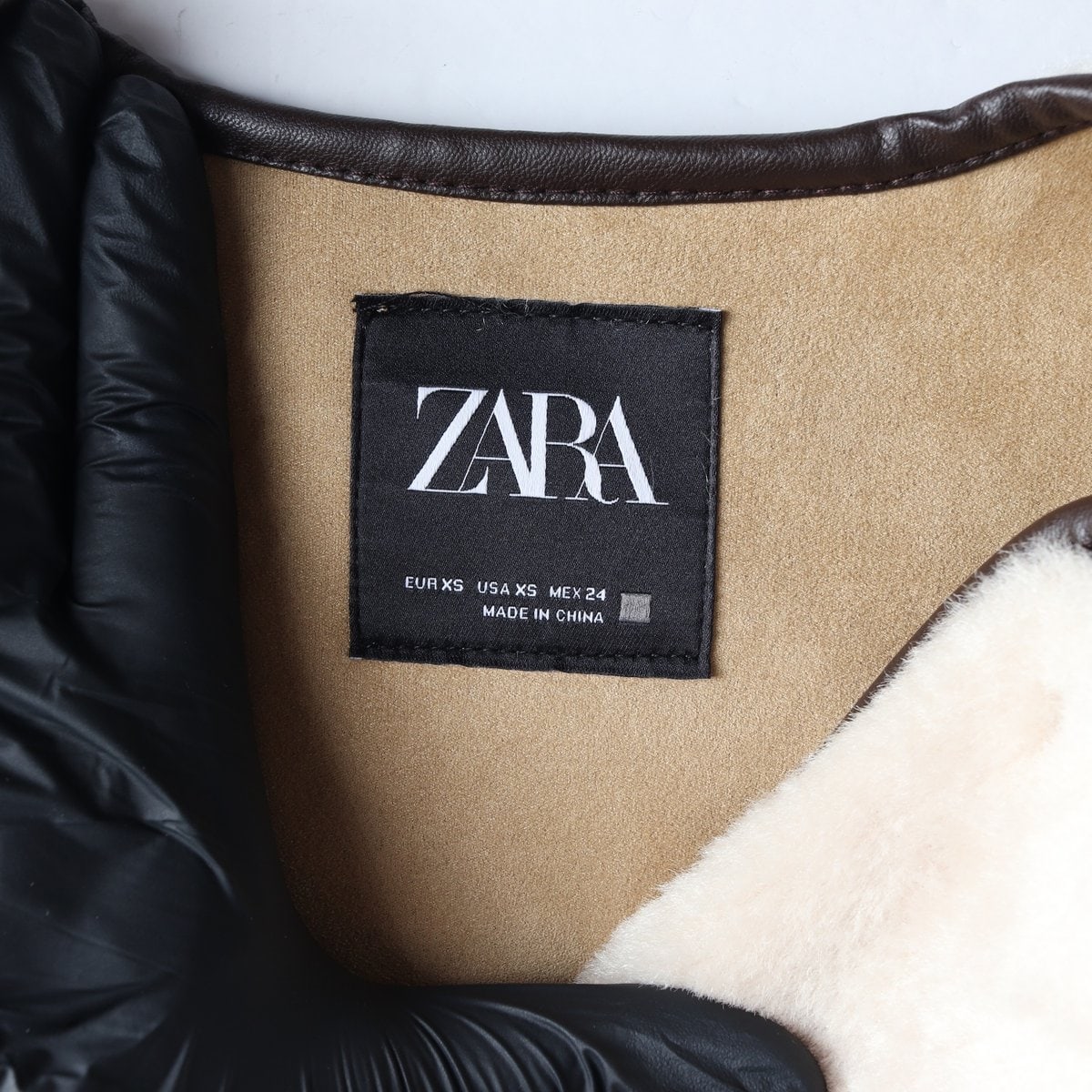 ZARA 자라 베이지 노카라 라운드 더플코트 퍼 하프코트 무스탕 XS 이미지 6