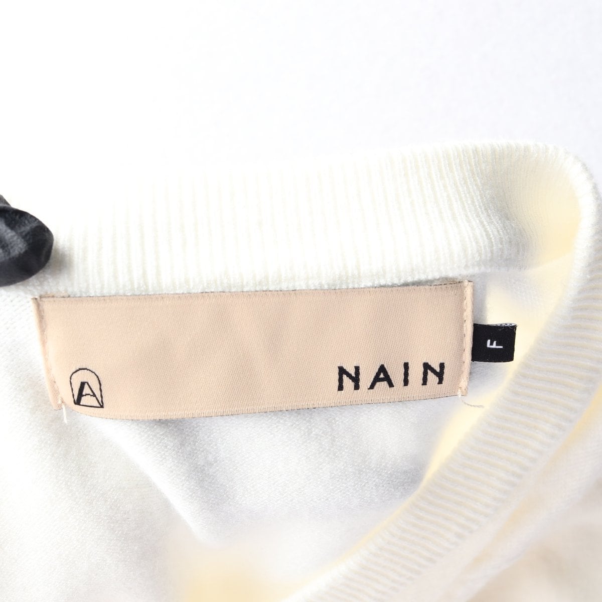 NAIN 나인 아이보리 반팔 브이넥 니트 F 상세 이미지 5
