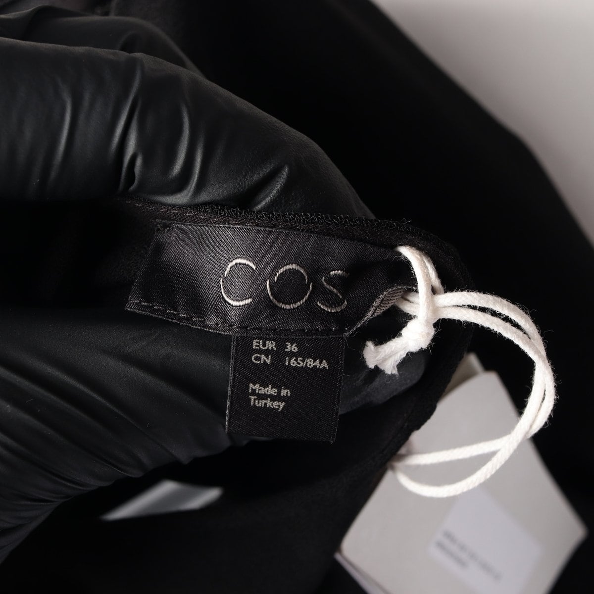(새상품)COS 코스 블랙 셔링 긴팔 맥시 롱  원피스  상세 이미지 6
