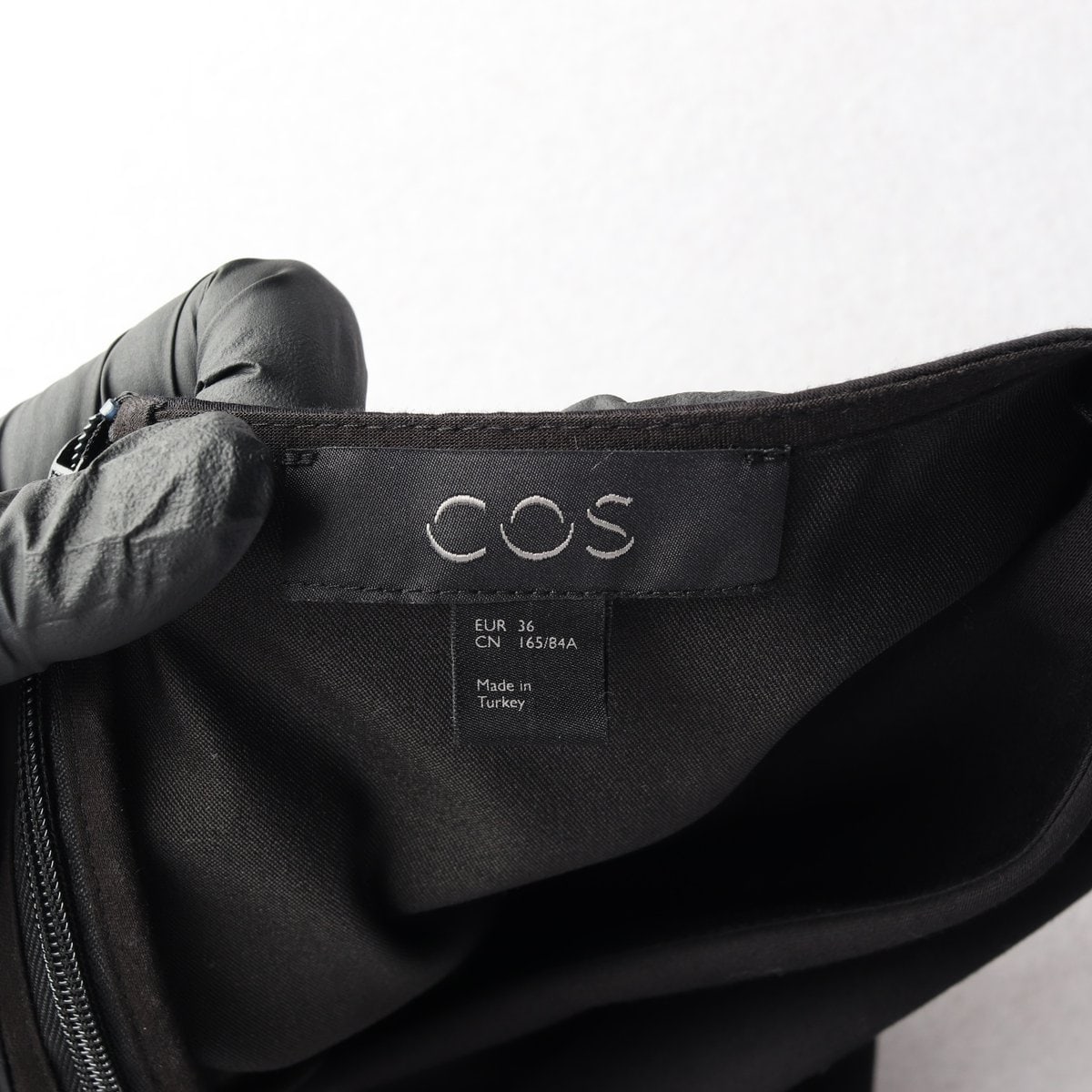 COS 코스 블랙 코튼 나일론 브이넥 긴팔 원피스 베이직 드레스  이미지 5
