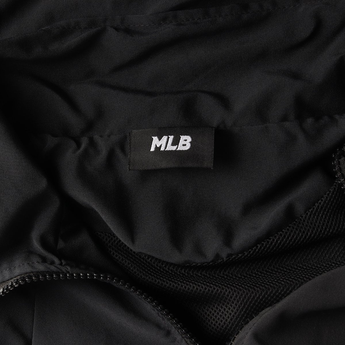 MLB 엠엘비 NY 블랙 화이트 씸볼메가 바람막이 집업 점퍼 재킷 상세 이미지 5