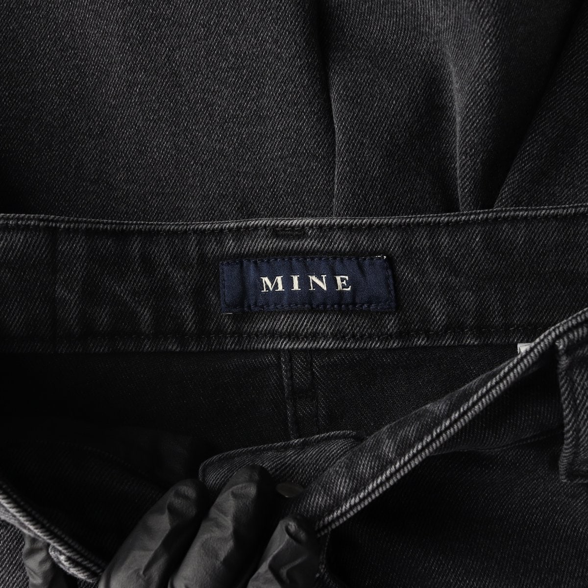 마인 24FW 다크그레이 와이드 스트레이트 데님팬츠 이미지 6