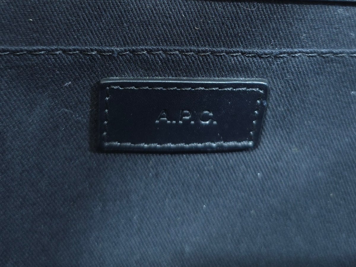 (새상품)APC 아페쎄 제네바 크로스백 블랙 상세 이미지 9