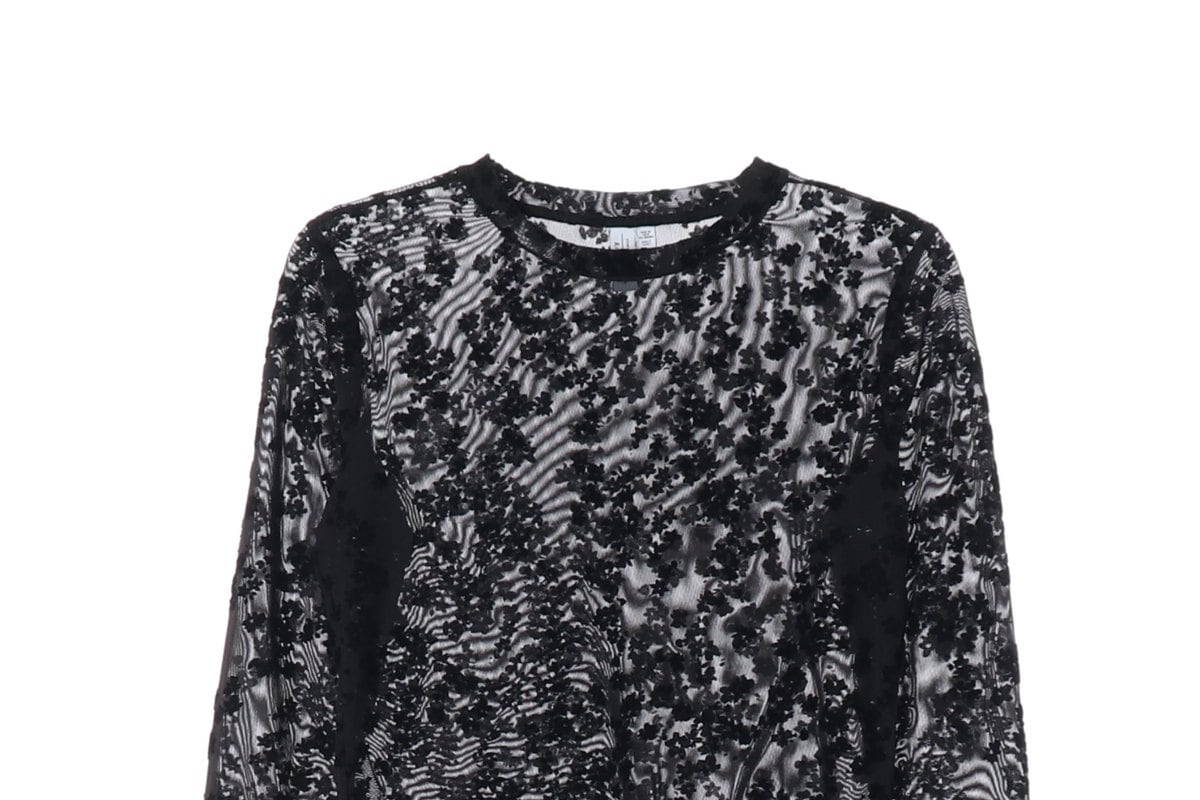 앤아더스토리즈 벨벳 플로럴 패턴 라운드 긴팔 티셔츠 블랙 상세 이미지 3