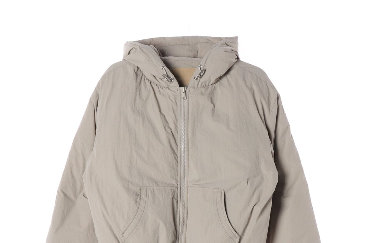 마뗑킴 22FW 백로고 덕다운 크롭 후드 다운 재킷 숏 패딩 베이지 이미지 4
