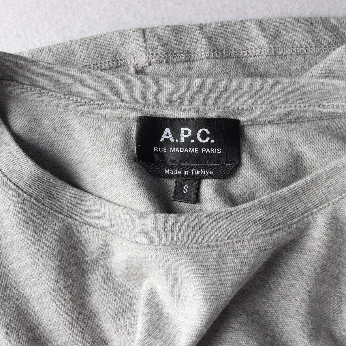 아페쎄 24SS V.P.C. 로고 프린트 코튼 반팔 티셔츠 이미지 3