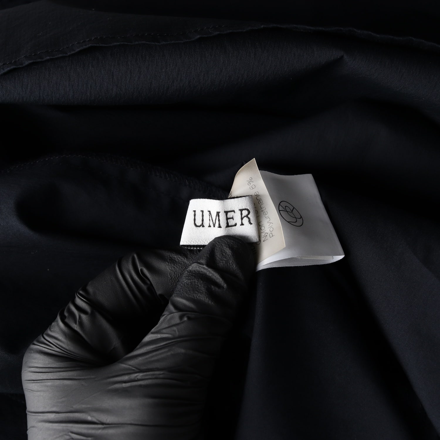 유메르 코튼 나일론 반팔 핀턱 플레어 롱 원피스 네이비 이미지 3