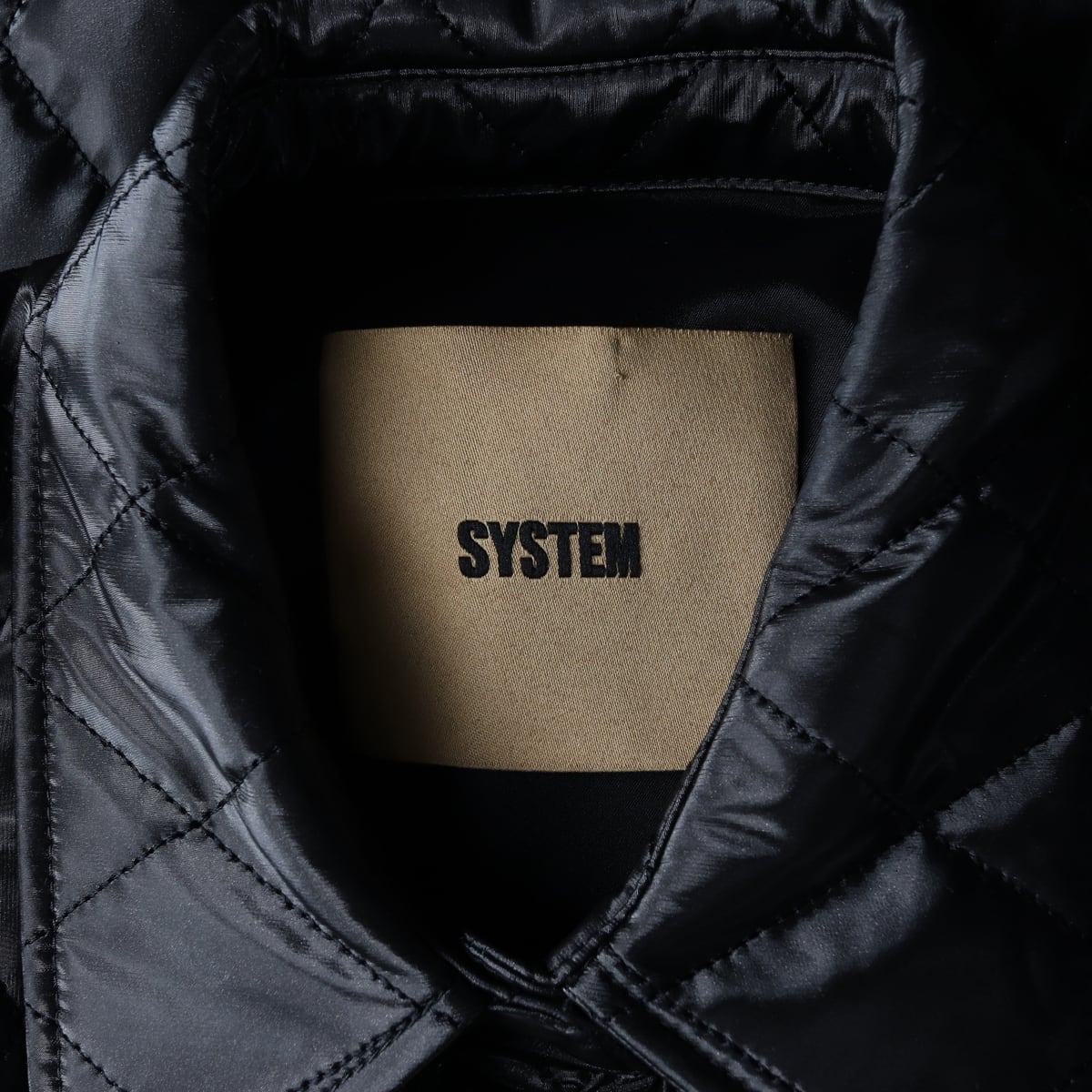 시스템 퀼팅 패턴 레귤러핏 재킷 상세 이미지 3
