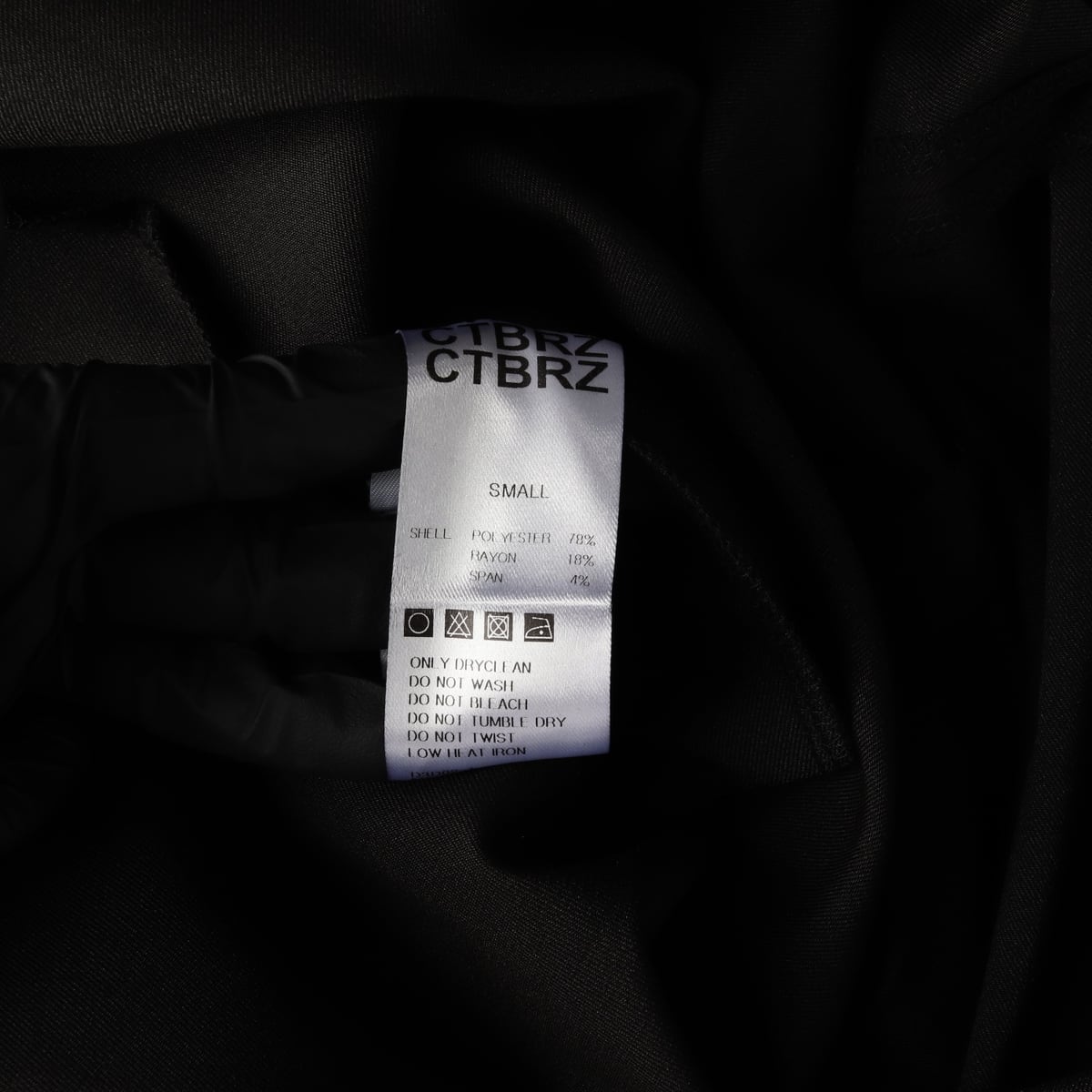 시티브리즈 21FW 백 리본 스트링 슬리브리스 롱 원피스 상세 이미지 4