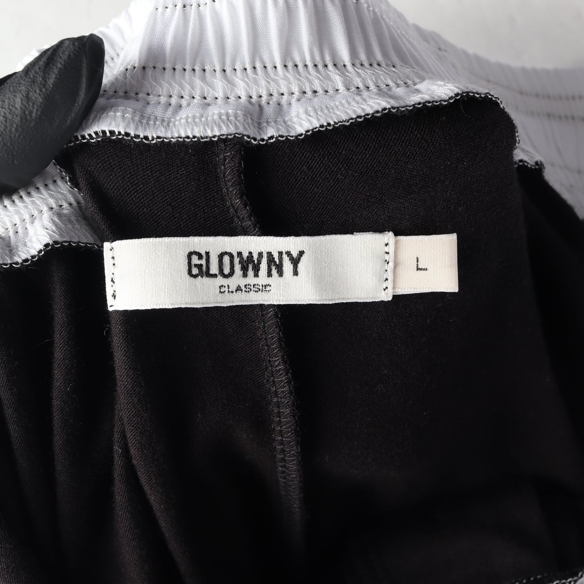 글로니 24FW G 모달 버튼 팬츠 로고 패치 와이드 밴딩 바지 블랙 상세 이미지 3