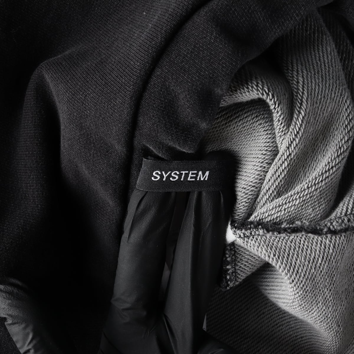 시스템 옴므 24FW 오버핏 패널 포켓 맨투맨 워시드 스웨트셔츠 상세 이미지 3