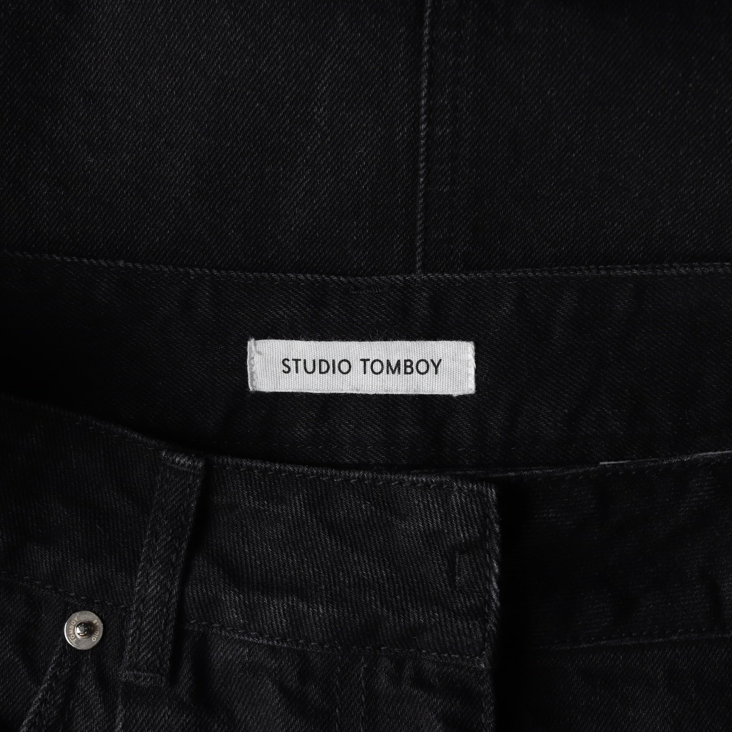 스튜디오 톰보이 21FW 데님 미디 스커트 흑청치마 이미지 3