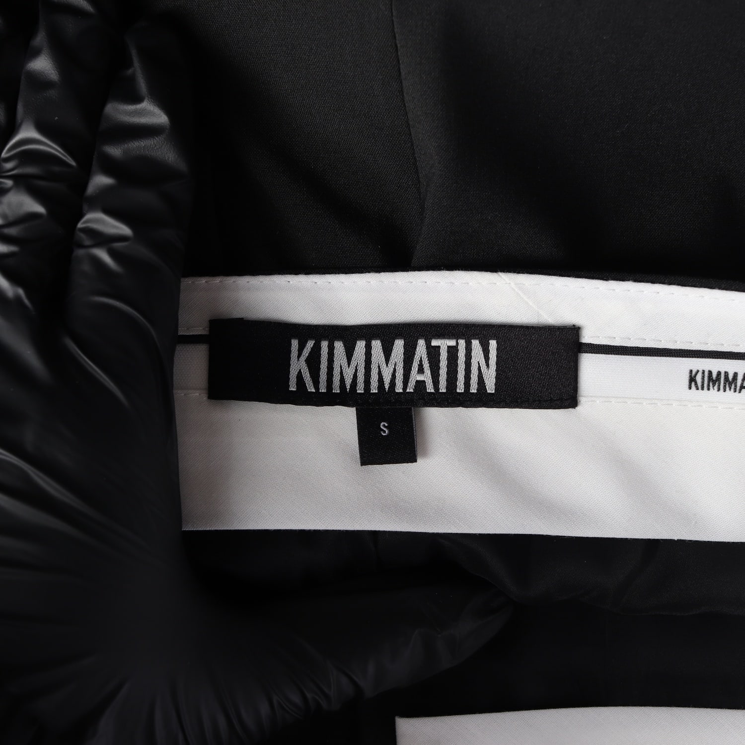 마뗑킴 킴마틴 24FW 업 사이드 다운 롱 스커트 치마 블랙  이미지 3
