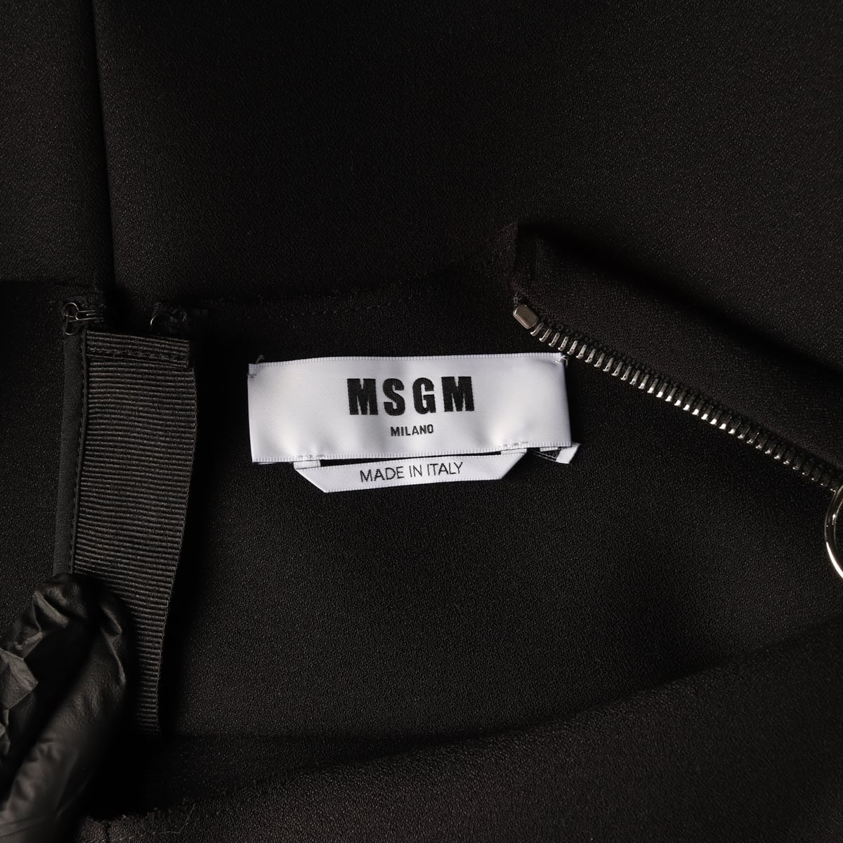엠에스지엠 MSGM 퍼프 반팔 지퍼 디테일 원피스 블랙 상세 이미지 3