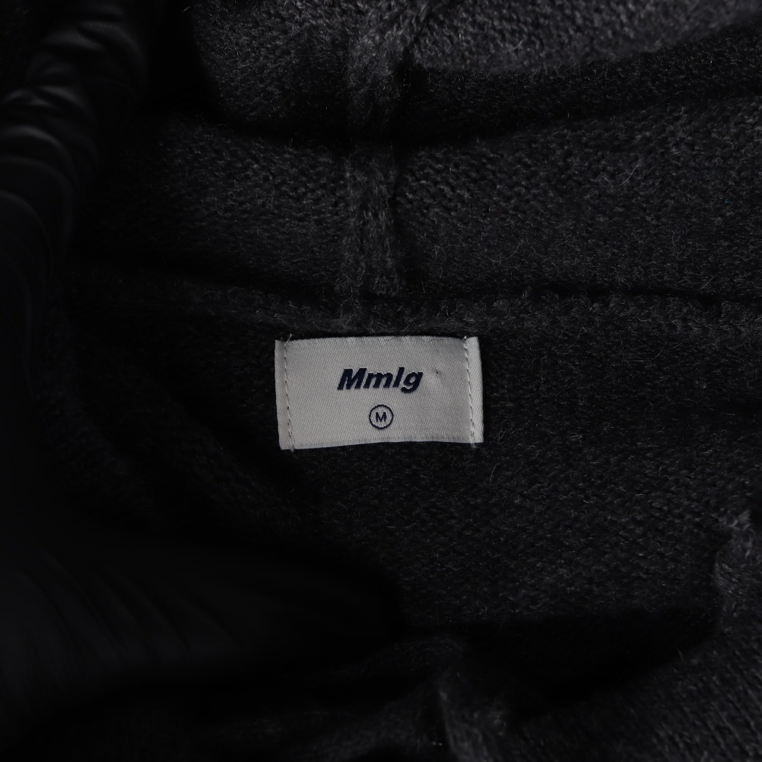 엠엠엘지 mmlg 1987 레터링 후드 니트 후디 스웨터 차콜 이미지 3