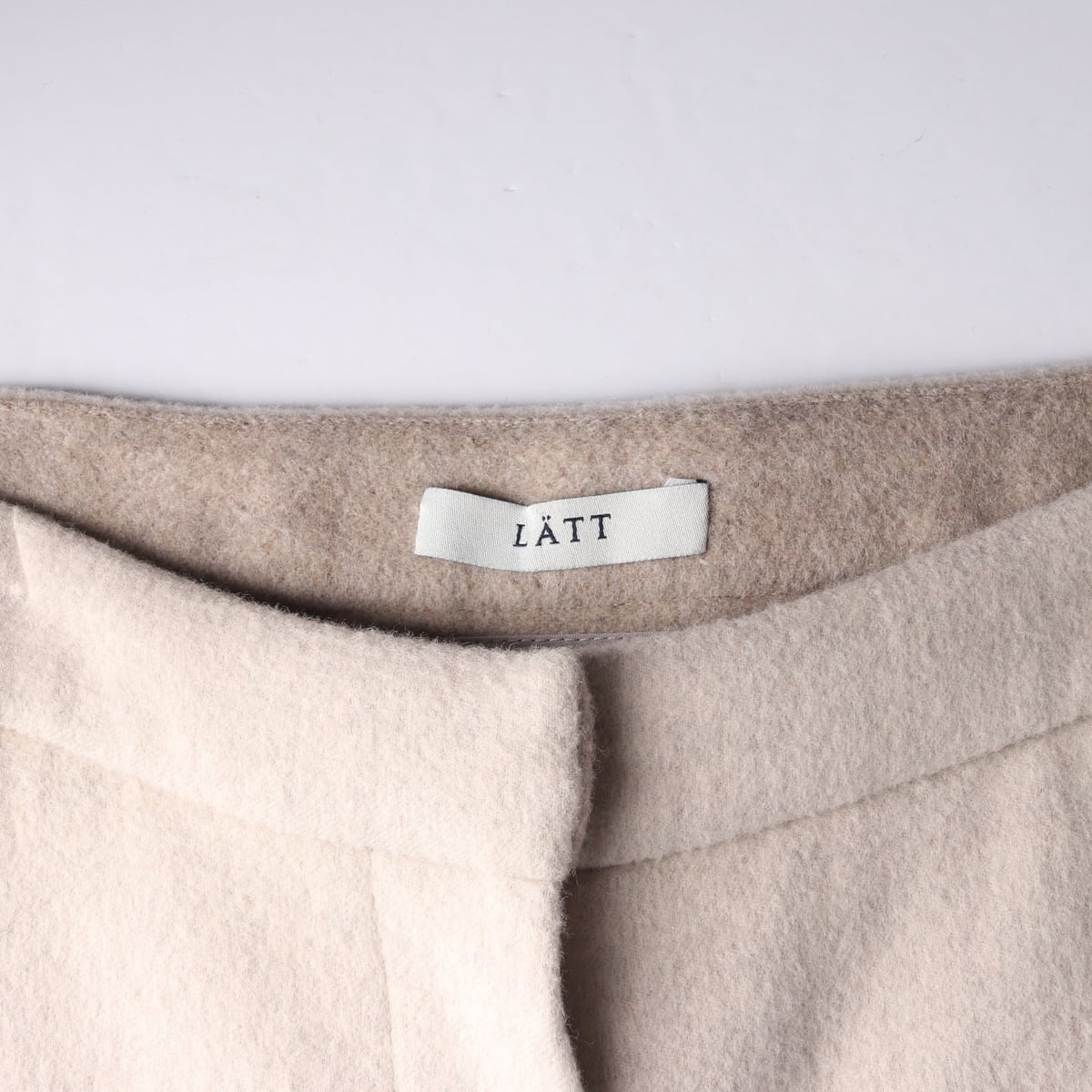 래트 LATT 22FW  울 100% 와이드 슬랙스 팬츠 상세 이미지 3