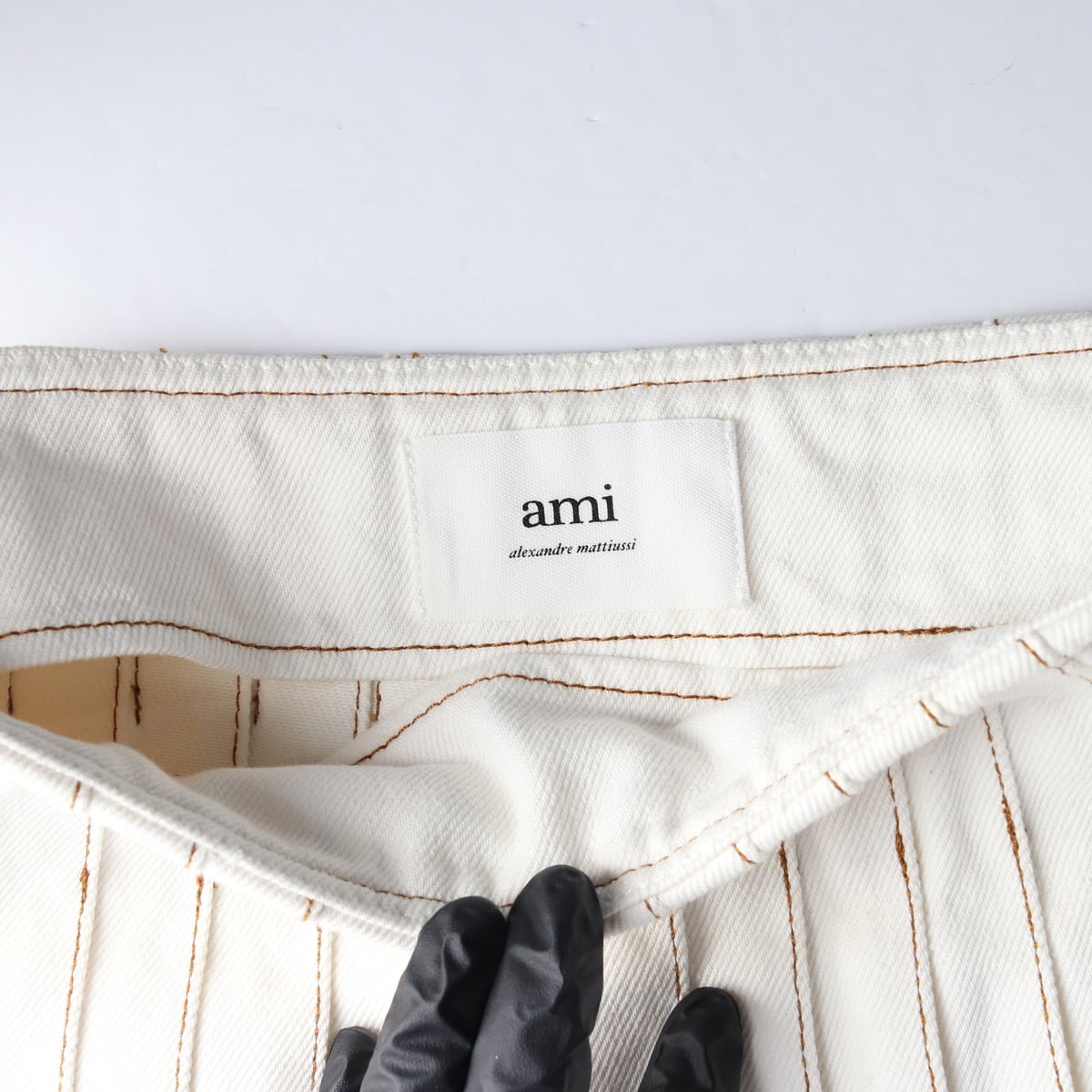 (새상품) 아미 ami 스티치 플리츠 미니 스커트 치마 W26 상세 이미지 3
