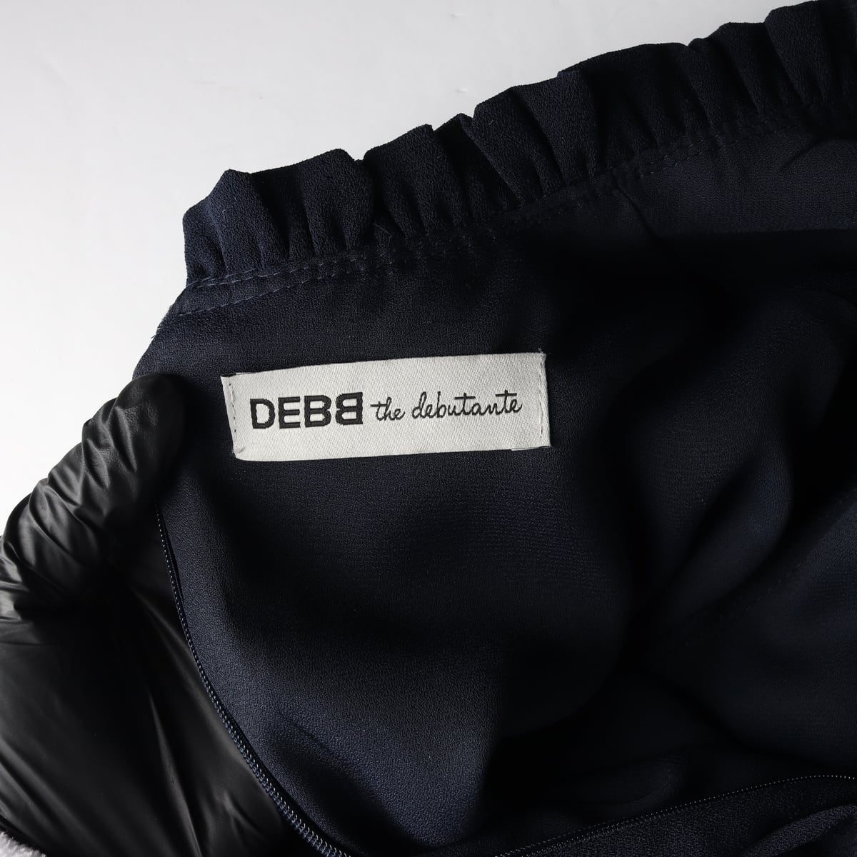 뎁 DEBB 브로치 맥시 롱 원피스 네이비  상세 이미지 3